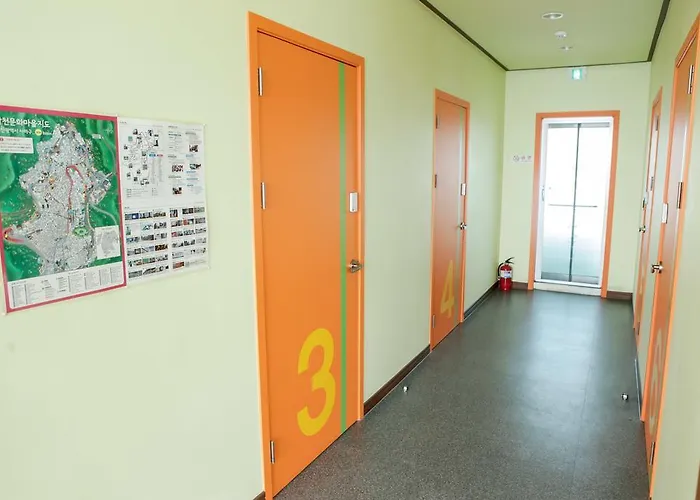 Jini Auberge de jeunesse *